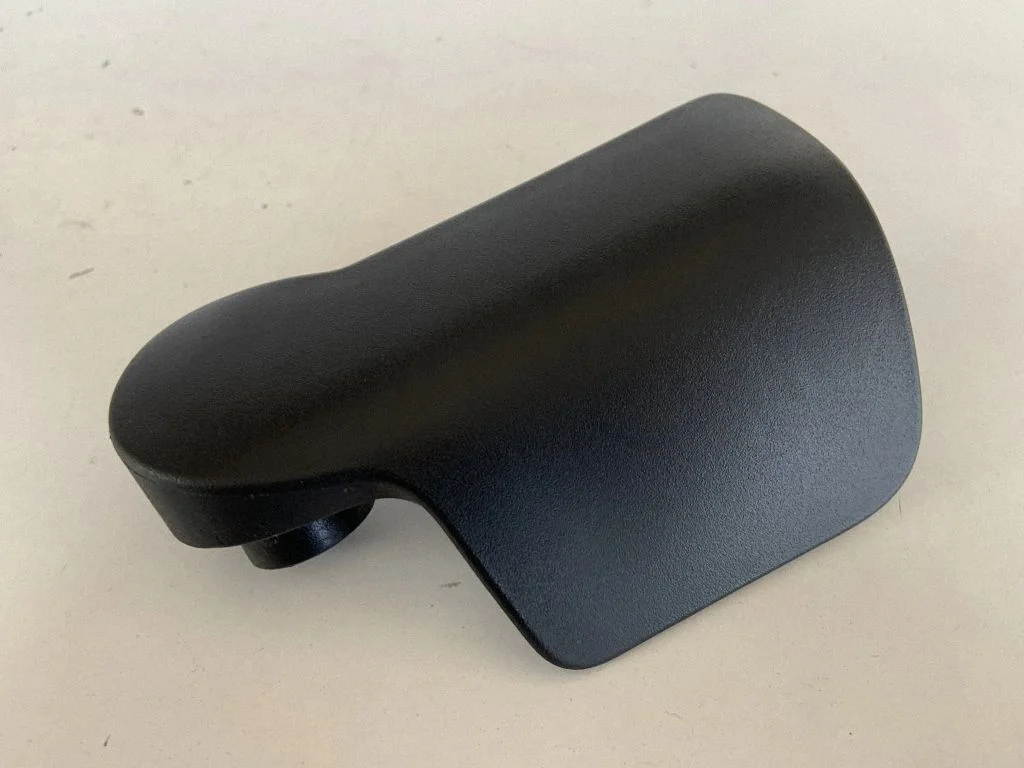 Rączka otwierania maski 8T1823533