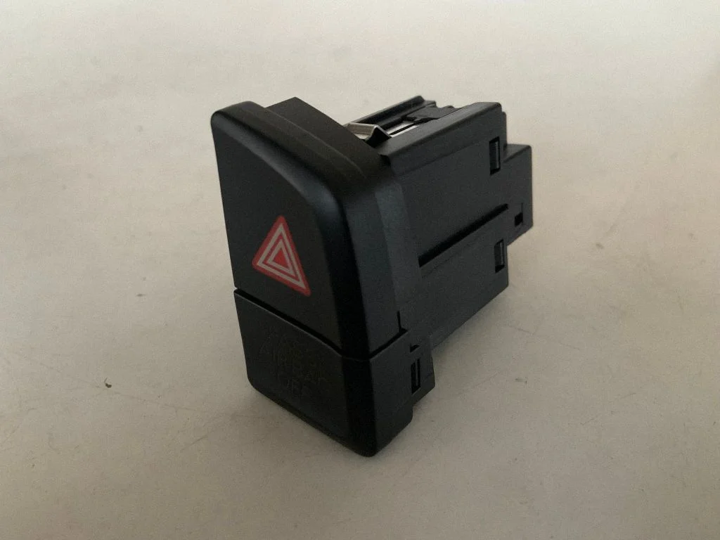 Hazard light switch 8R1941509A
