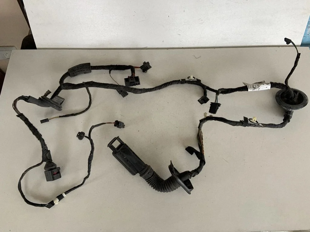 Tagaukse juhtmestik 4G5971687BH