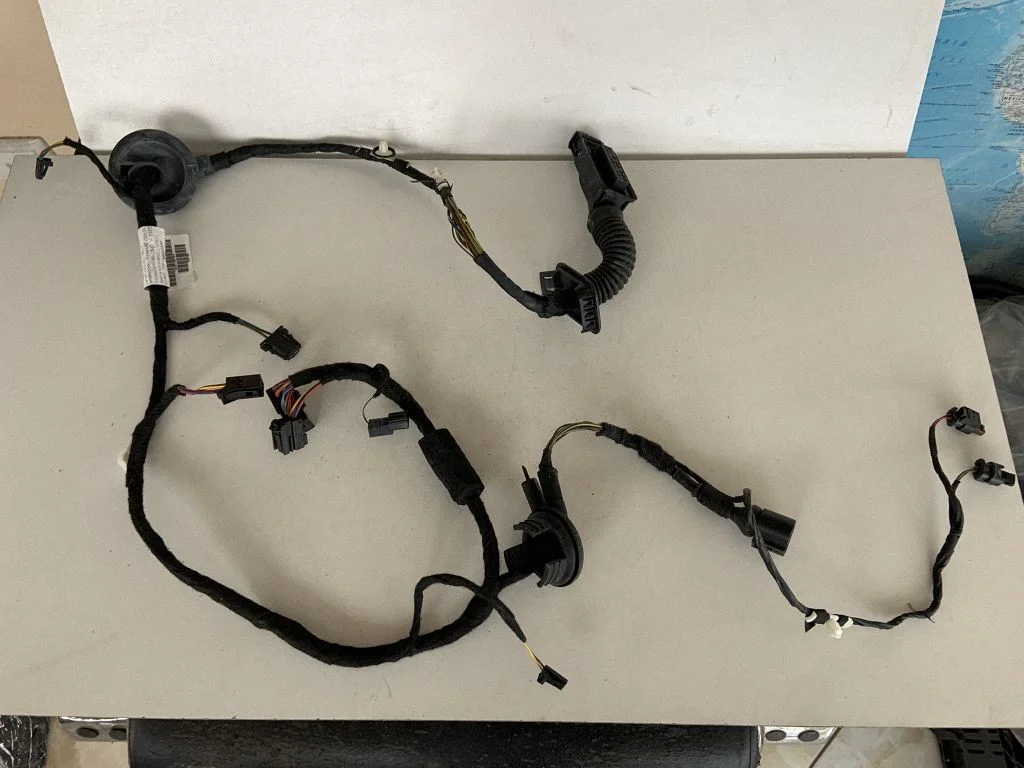 Tagaukse juhtmestik 4G5971687BH