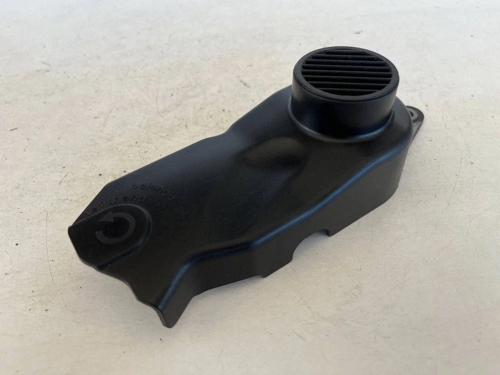 Cita motora nodalījuma detaļa 06L109121B