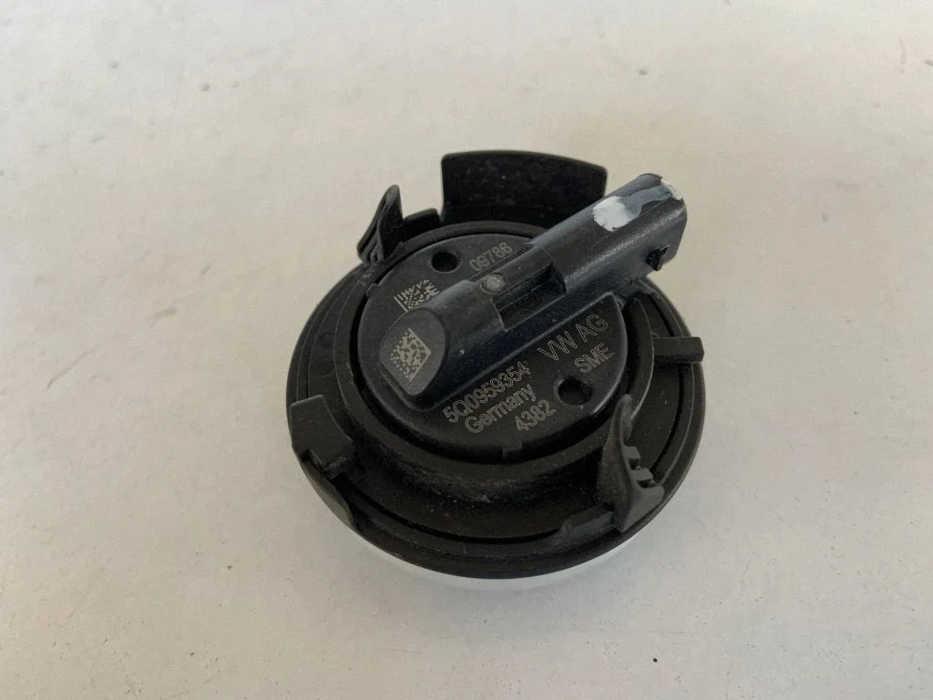 Drošības spilvenu trieciena sensors 5Q0959354