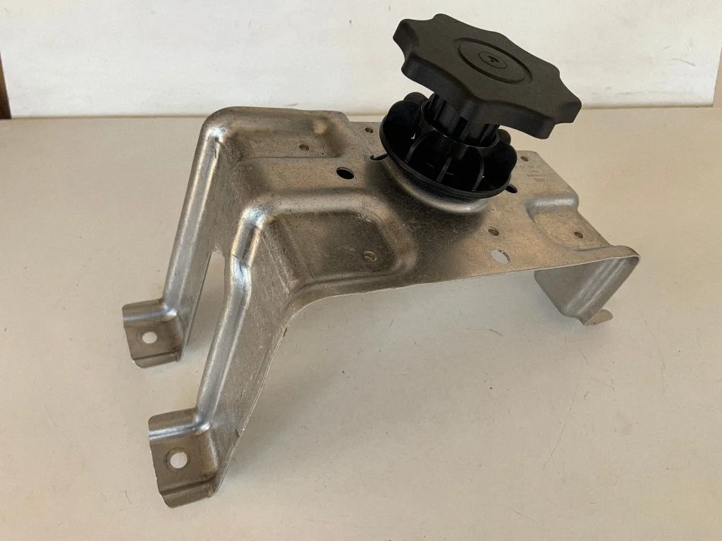 Atsarginio rato tvirtinimo komplektas