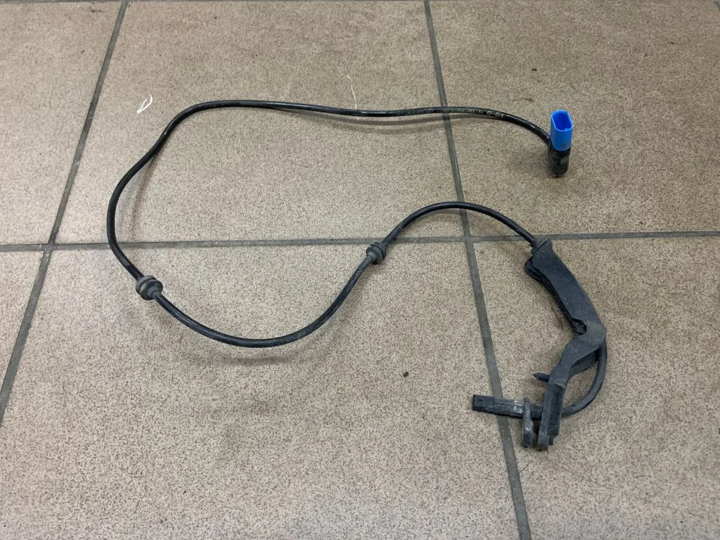 ABS rear brake sensor A2469059402