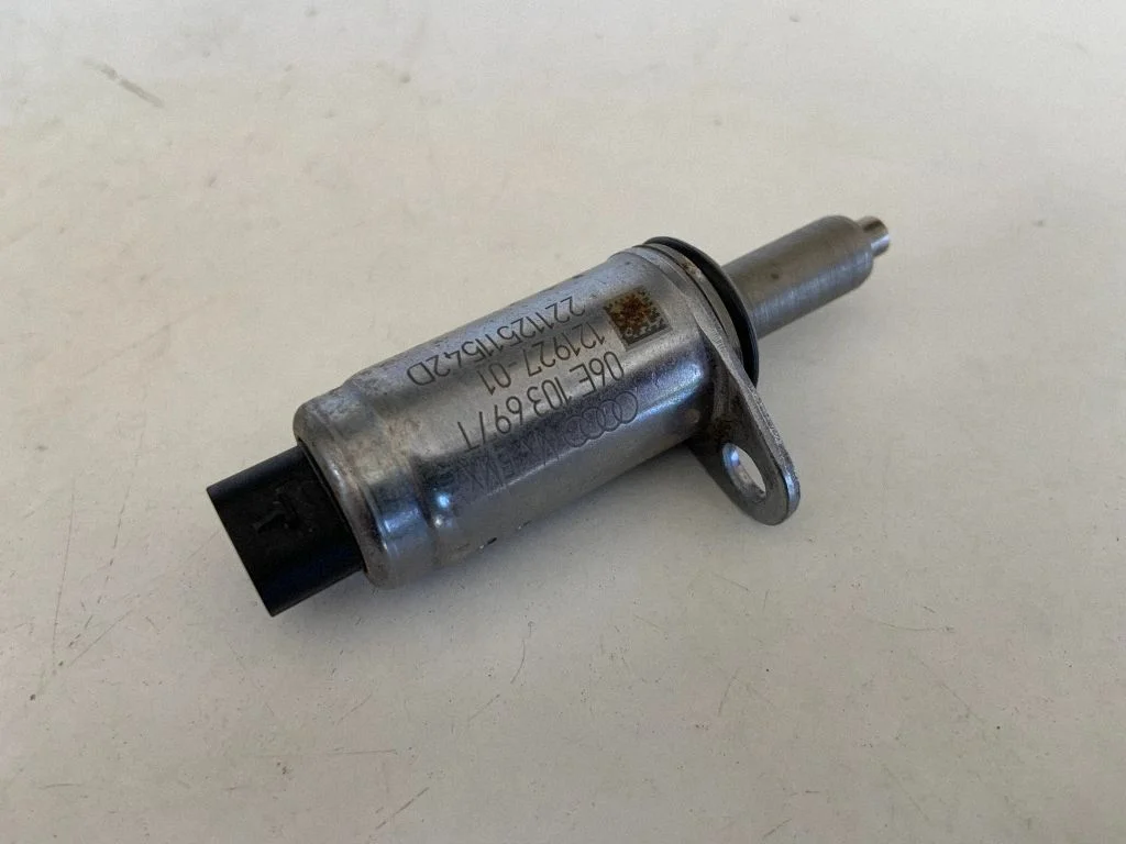 Nukkvõlli asendi andur 06E103697T
