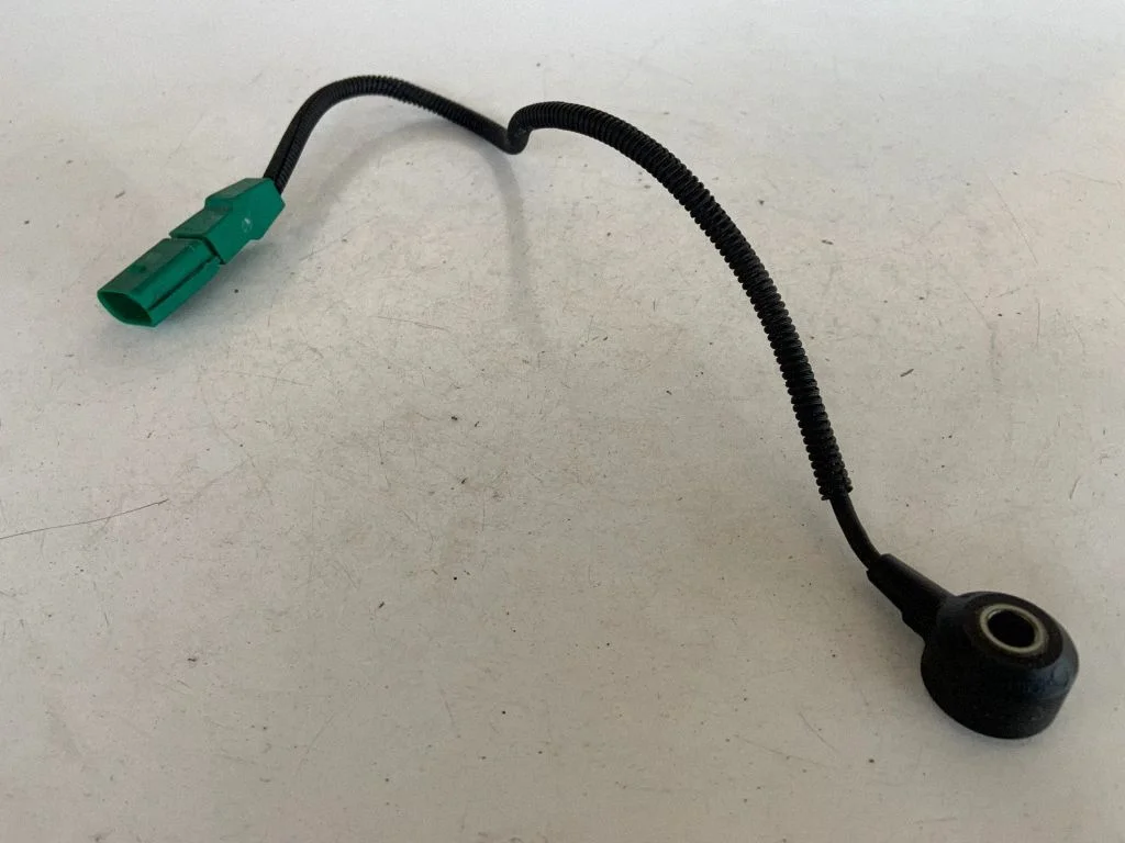 Detonation knock sensor 06E905377A