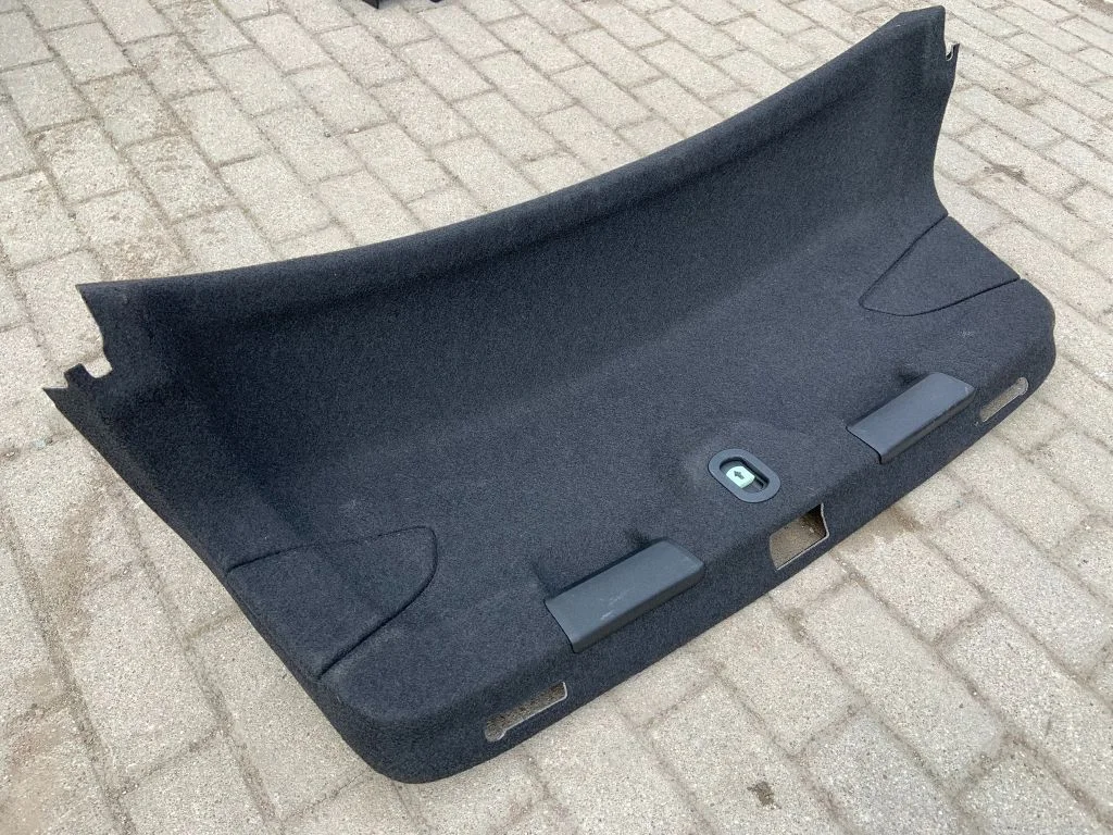 Tailgate trim 8W5867975B