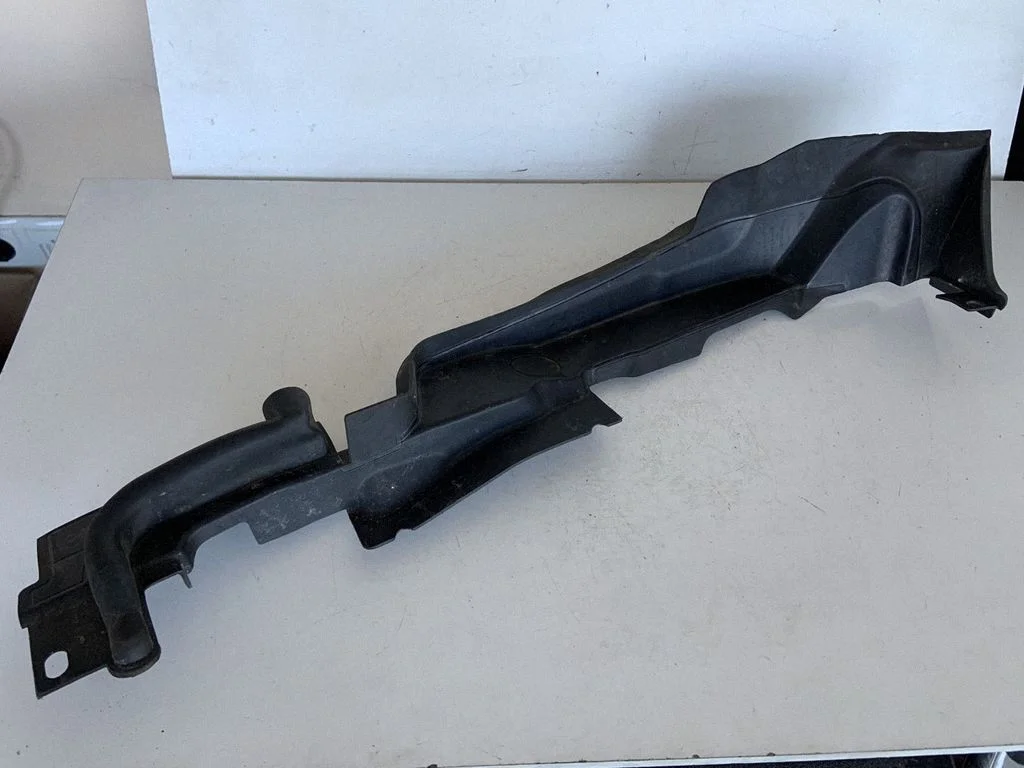 Poritiiva otsaliist 8W6821169C