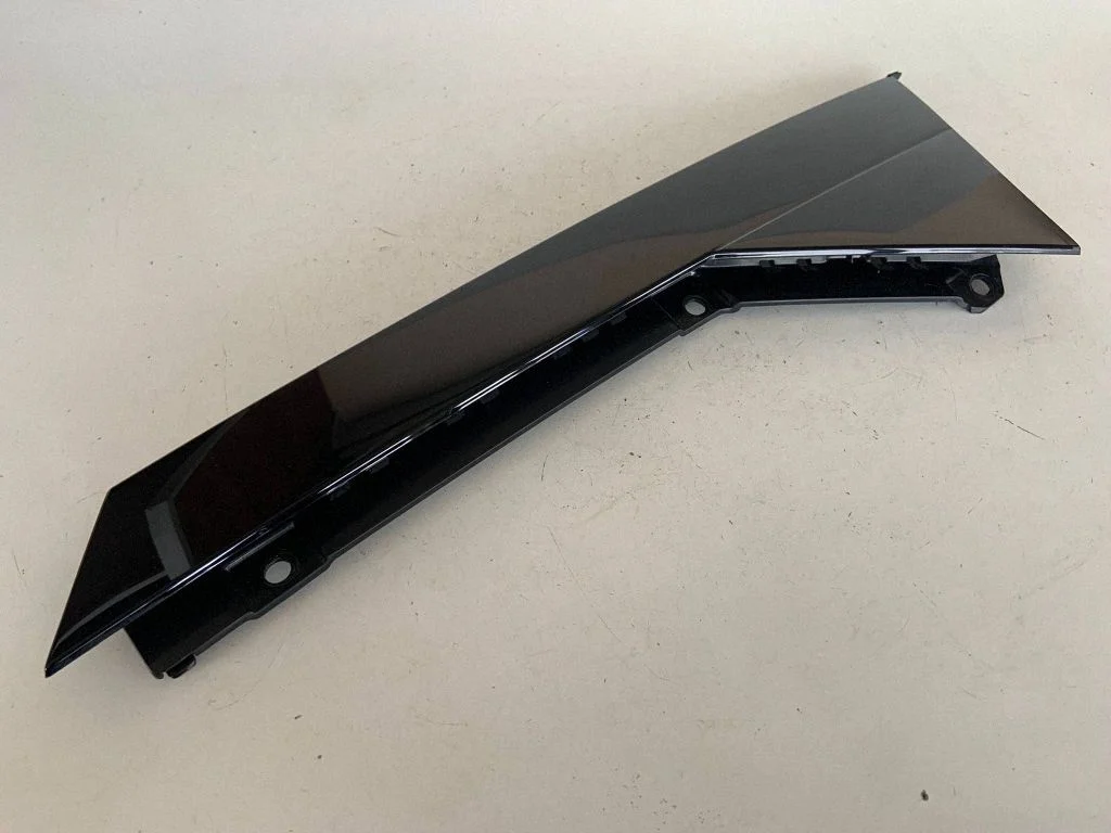 Tagaukse klaasi liist 80A839903B
