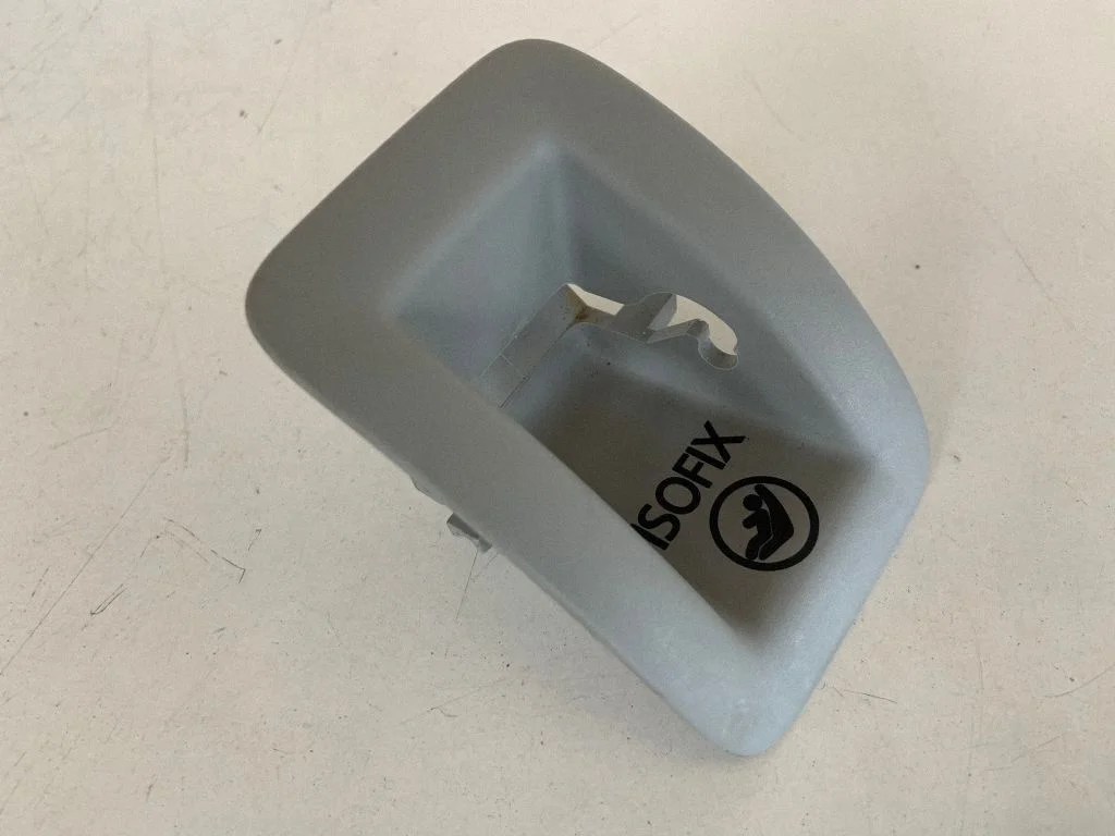 ISOFIX dangtelis