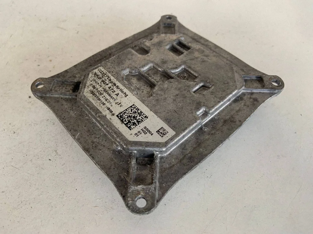 LED ballast control module – Audi A4 Allroad B8 (2008-2016)
