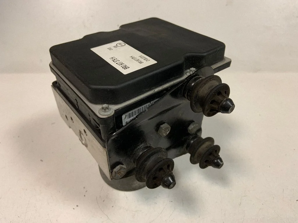 ABS block 8R0907379H