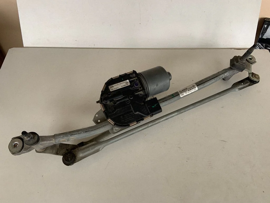 Front wiper linkage and motor – Audi A6 S6 C7 4G (2011-2018)