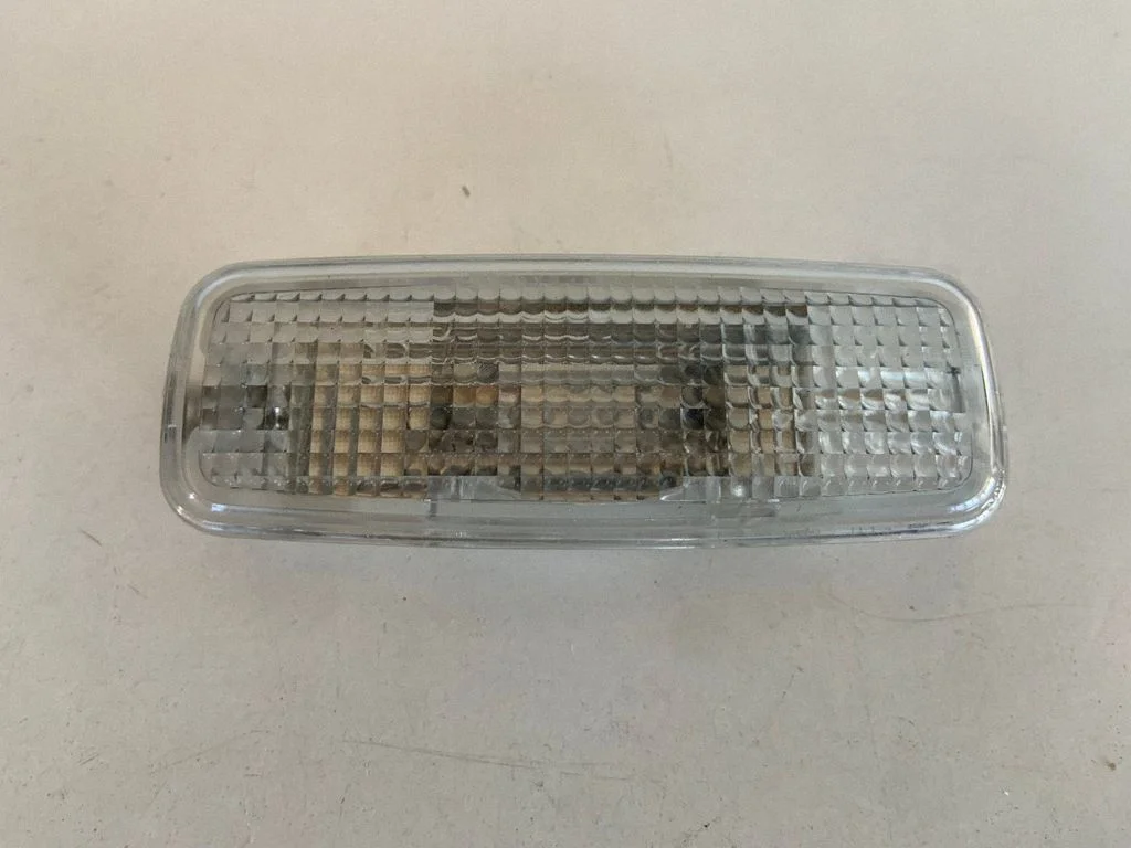 Front seat light 4D0947105A