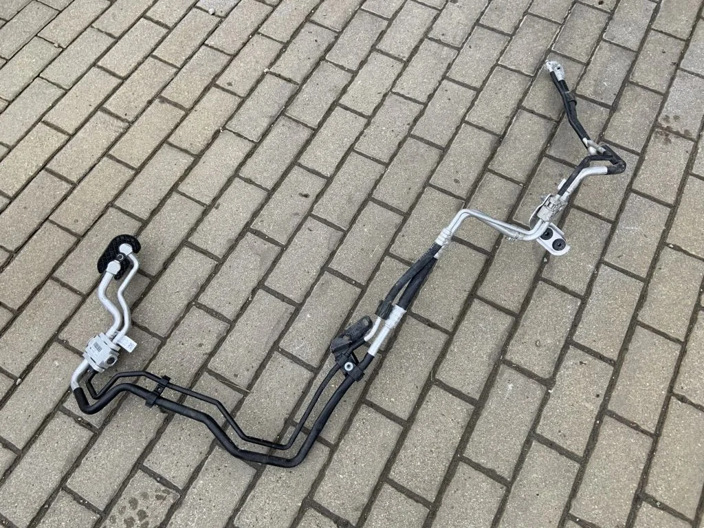 Air conditioning (A/C) pipe/hose – Audi Q7 4M (2015-)