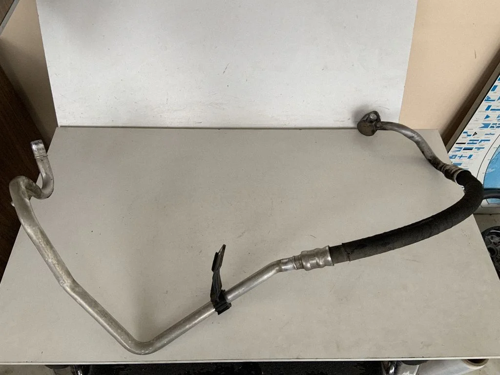 Air conditioning (A/C) pipe/hose 8R0260707F