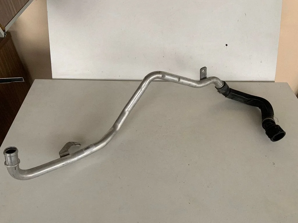 Air conditioning (A/C) pipe/hose 8K0819377H