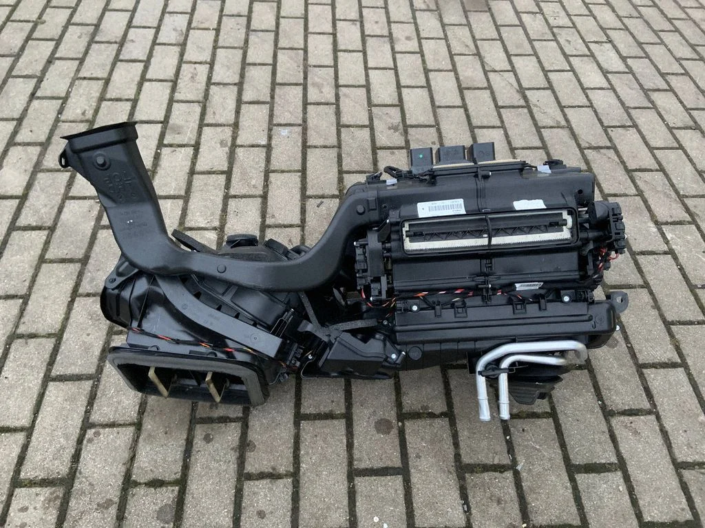 Salono oro mazgo komplektas