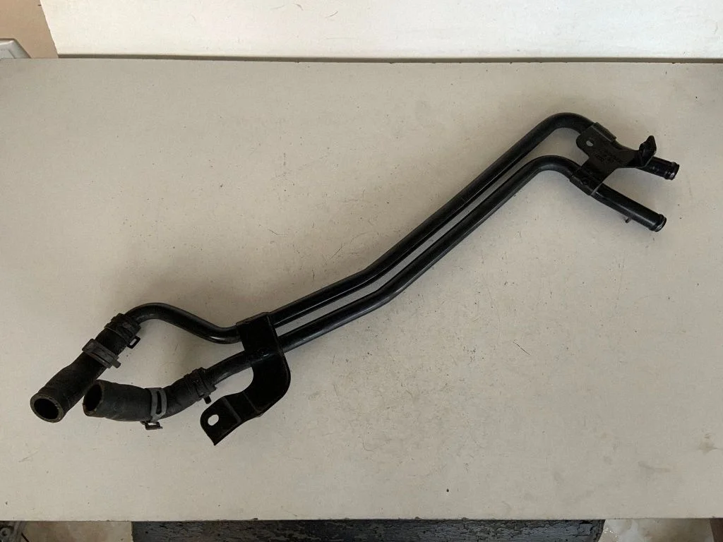 Engine coolant pipe/hose 06E121083G
