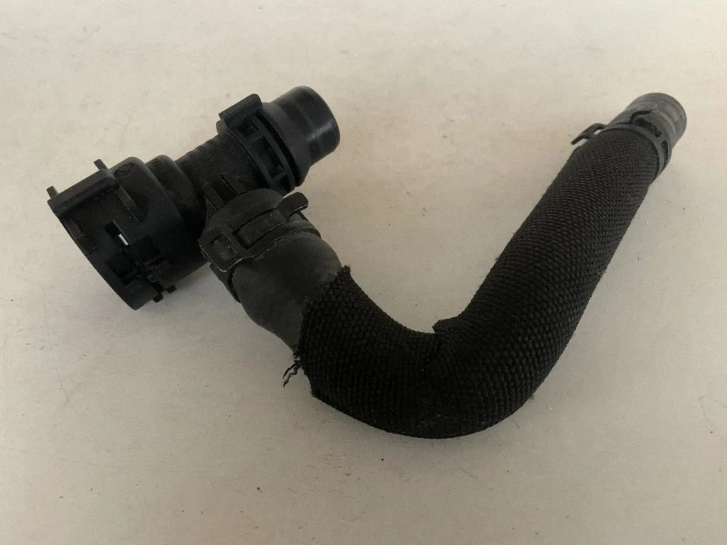 Engine coolant pipe/hose 4G0122096