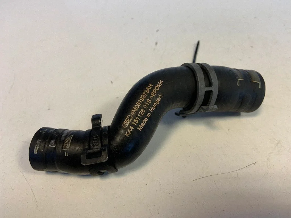 Engine coolant pipe/hose 4M0819373AH
