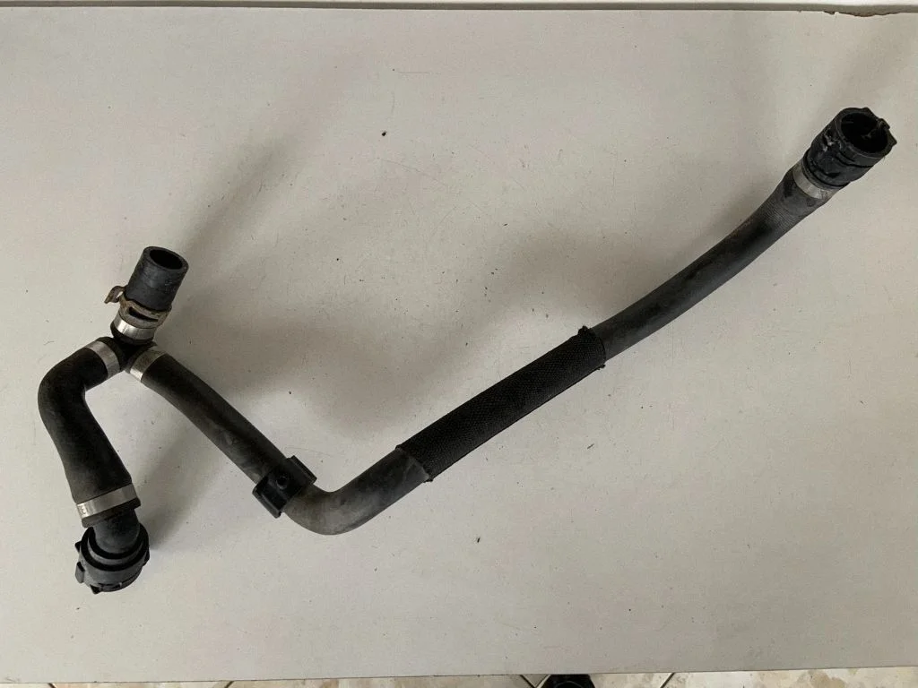 Engine coolant pipe/hose 4M0122109AN