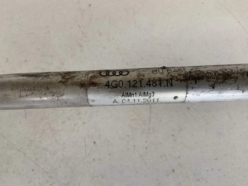 Motora dzesēšanas caurule (-es)/šļūtene (-es) 4G0121481N