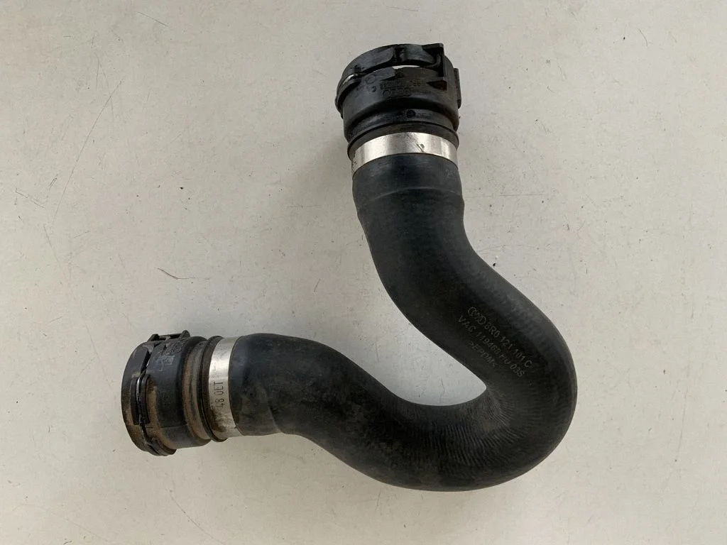 Engine coolant pipe/hose 8R0121101C