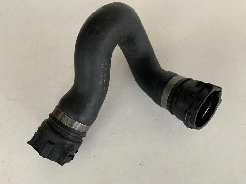 Engine coolant pipe/hose 8K0121101J