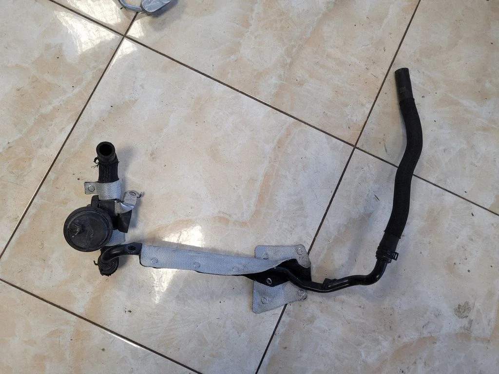 Engine coolant pipe/hose 06E121044AB