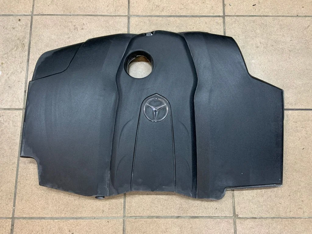Engine cover (trim) A6510108512