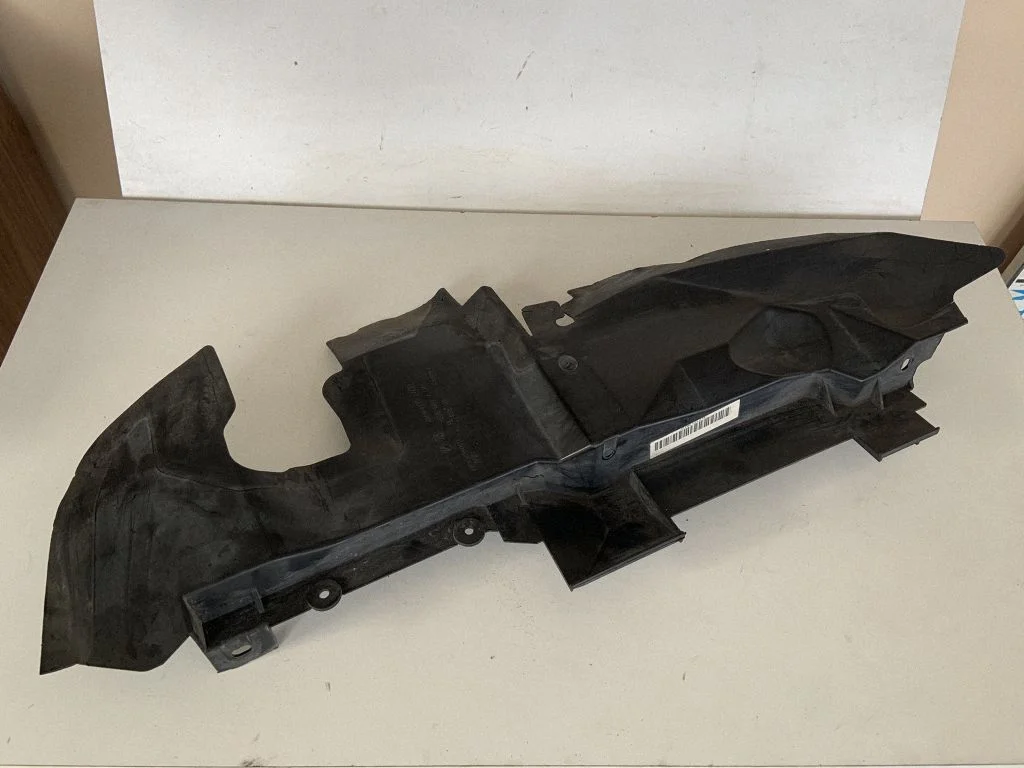 Intercooler air guide/duct channel 4L0121283G