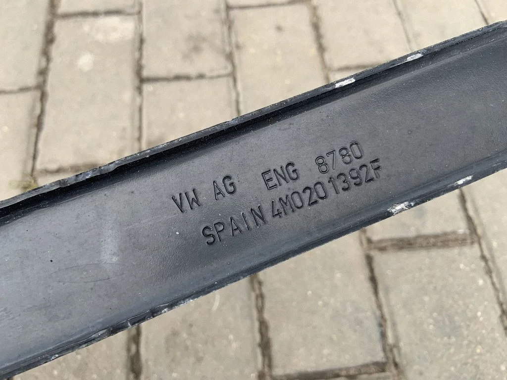 Degalų bako laikiklis (-iai)