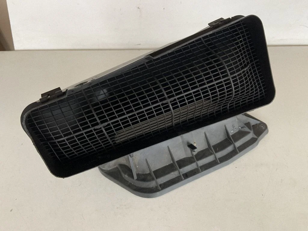 Air intake duct part 4H1819904A