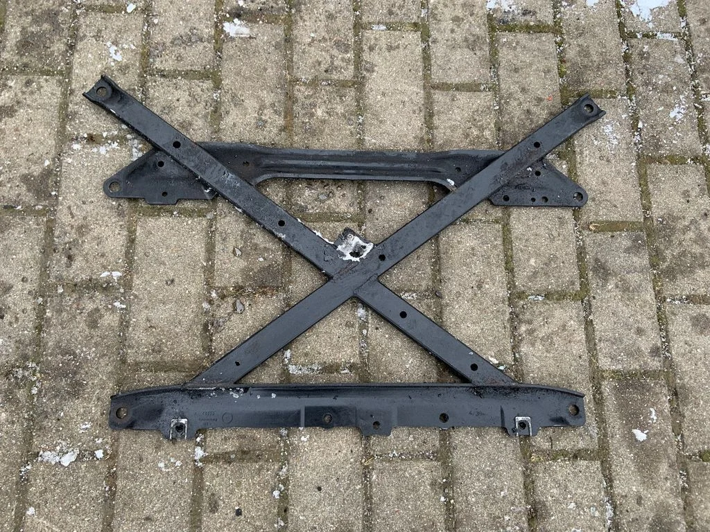 Front subframe – Audi A5 Sportback 8TA (2009-2016)