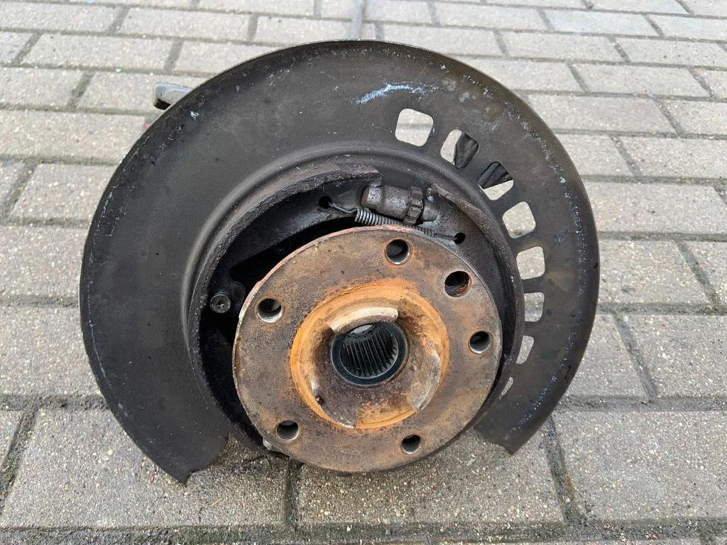 Rear wheel hub – Audi Q7 4L (2005-2015)