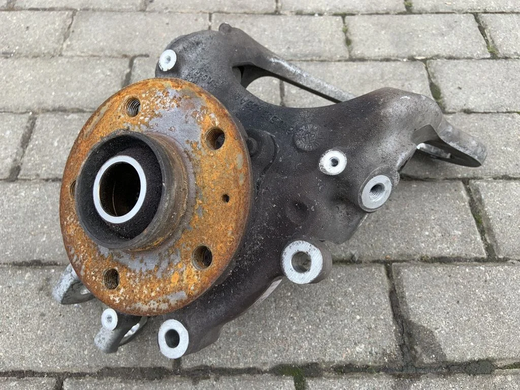 Rear wheel hub 8K0505431AR