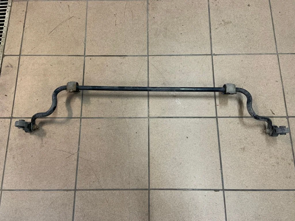 Tagumine stabilisaator 8K0511305AE