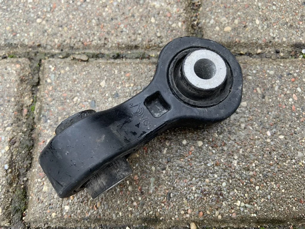Tagumine stabilisaatori varras – Audi A6 S6 C7 4G (2011-2018)