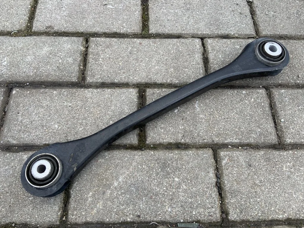Tagumine õõtshoob 4M0505292D