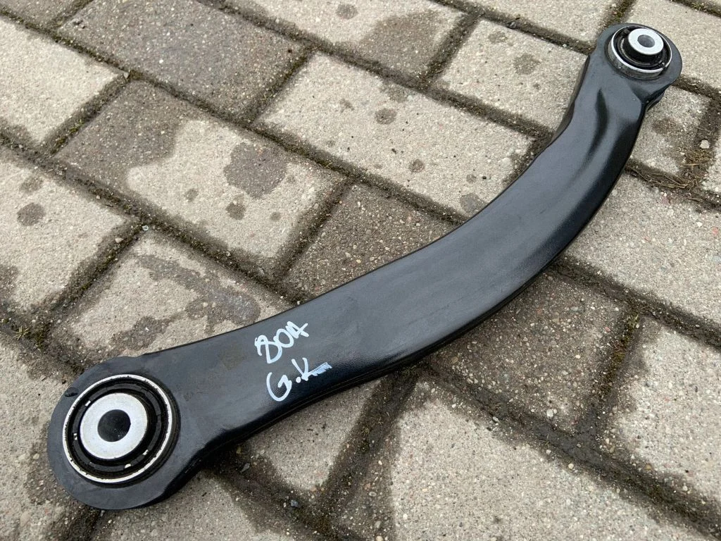 Aizmugurējā svira (dakša) 80A505397A