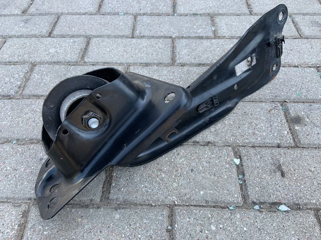 Rear upper control arm/wishbone – Audi A3 S3 8V (2013-2019)