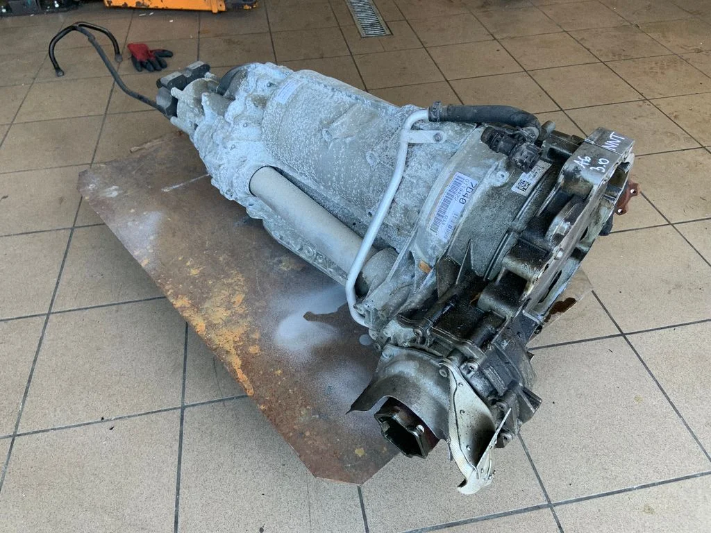 Automatic gearbox – centre