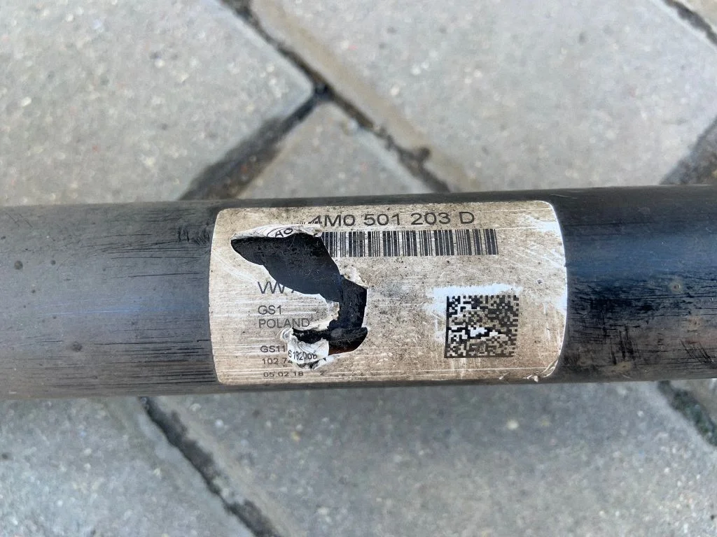 Rear driveshaft 4M0501203D