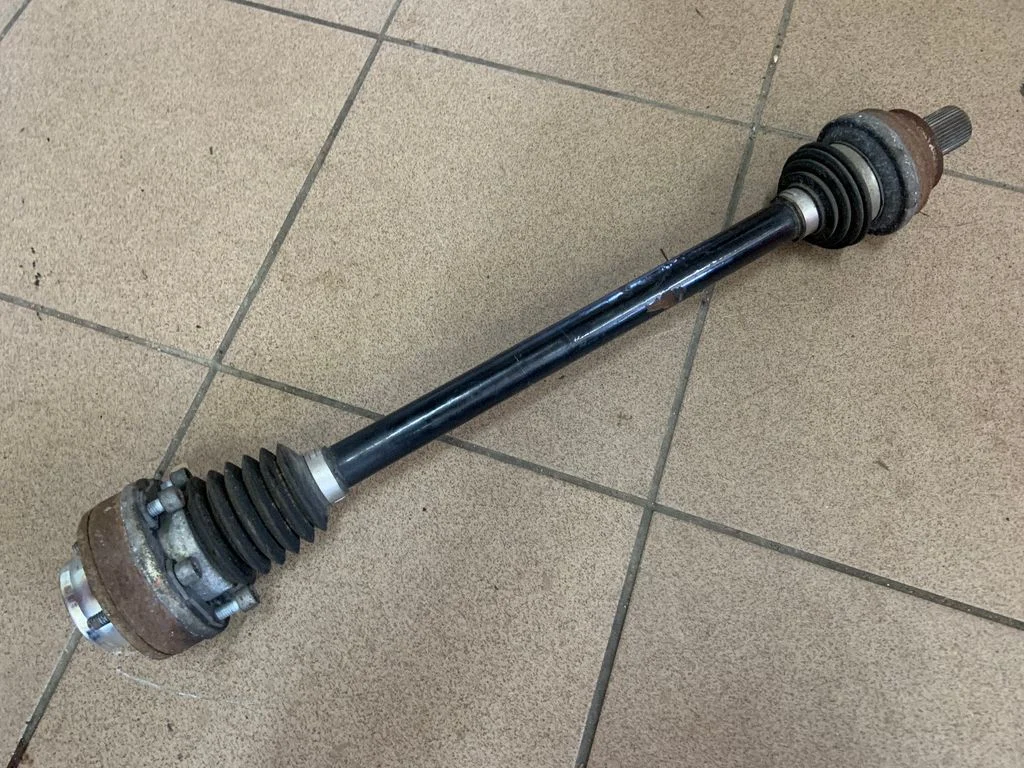Rear driveshaft 5Q0501203A