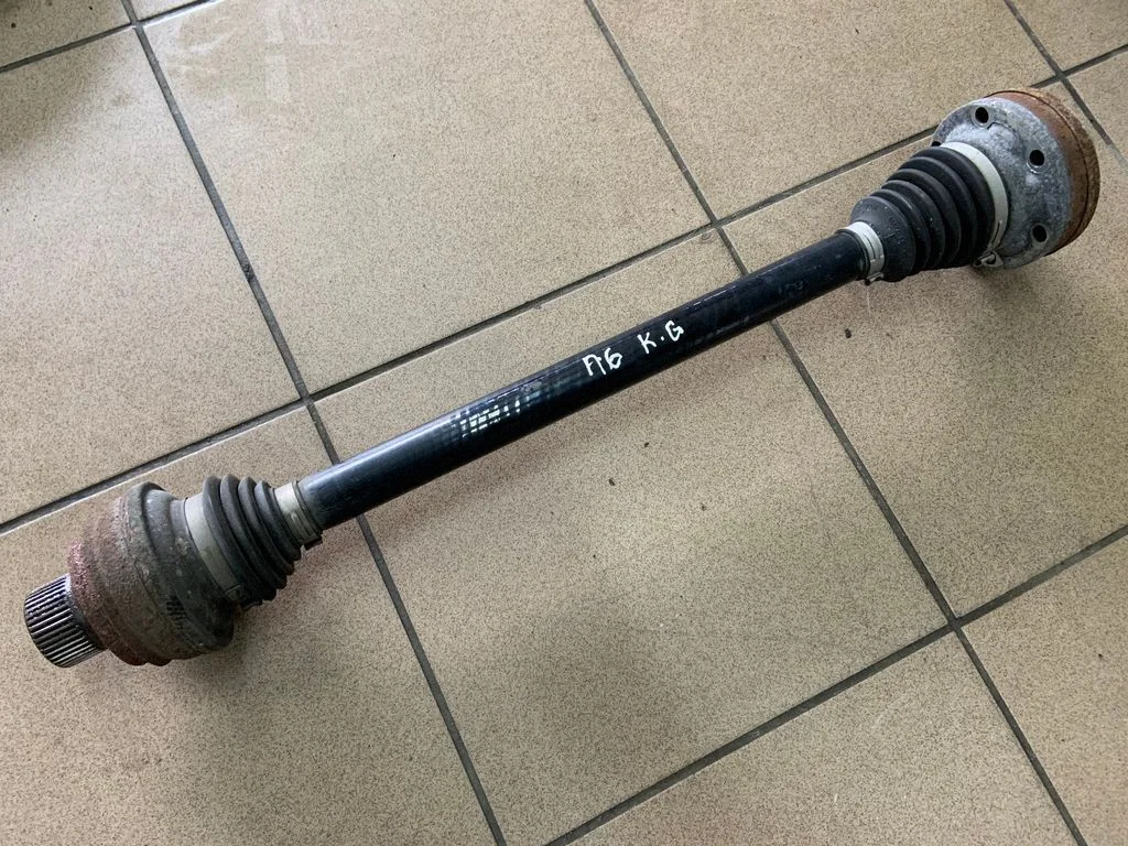 Rear driveshaft 8R0501203C