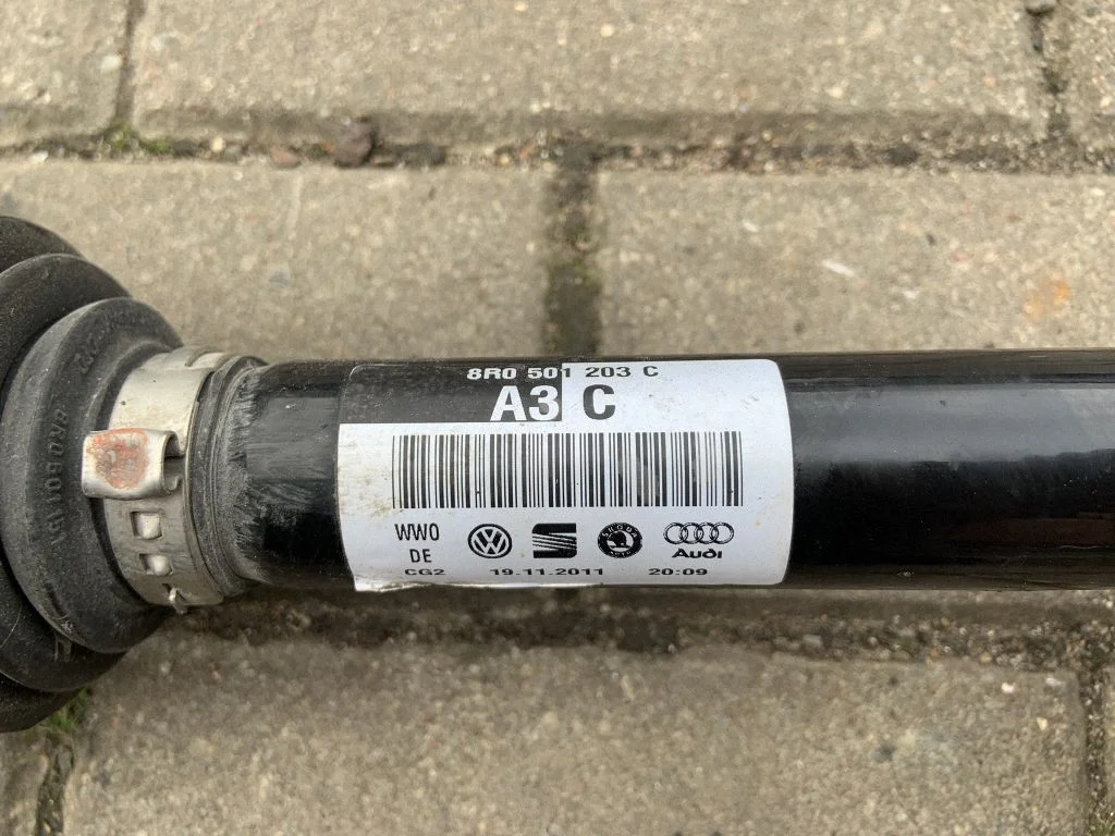 Rear driveshaft 8R0501203C