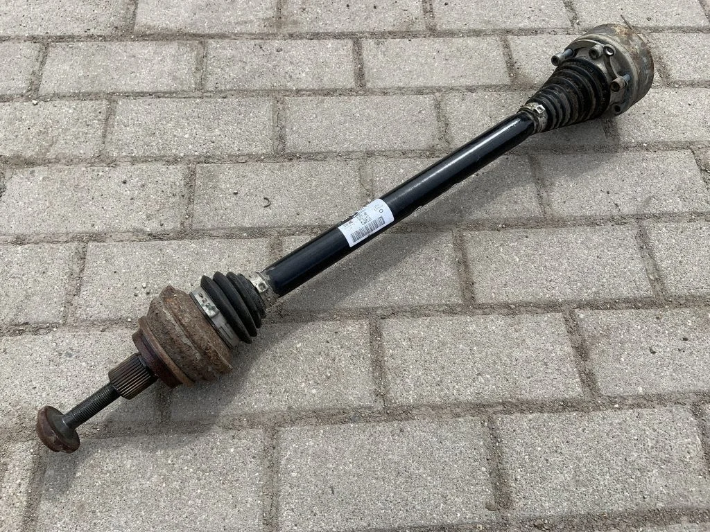 Rear driveshaft 8W0501203D