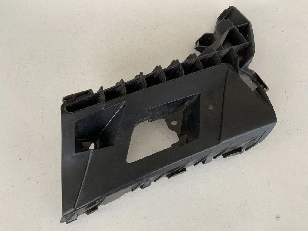 Front bumper mounting bracket – Audi Q5 SQ5 FY (2017-2025)