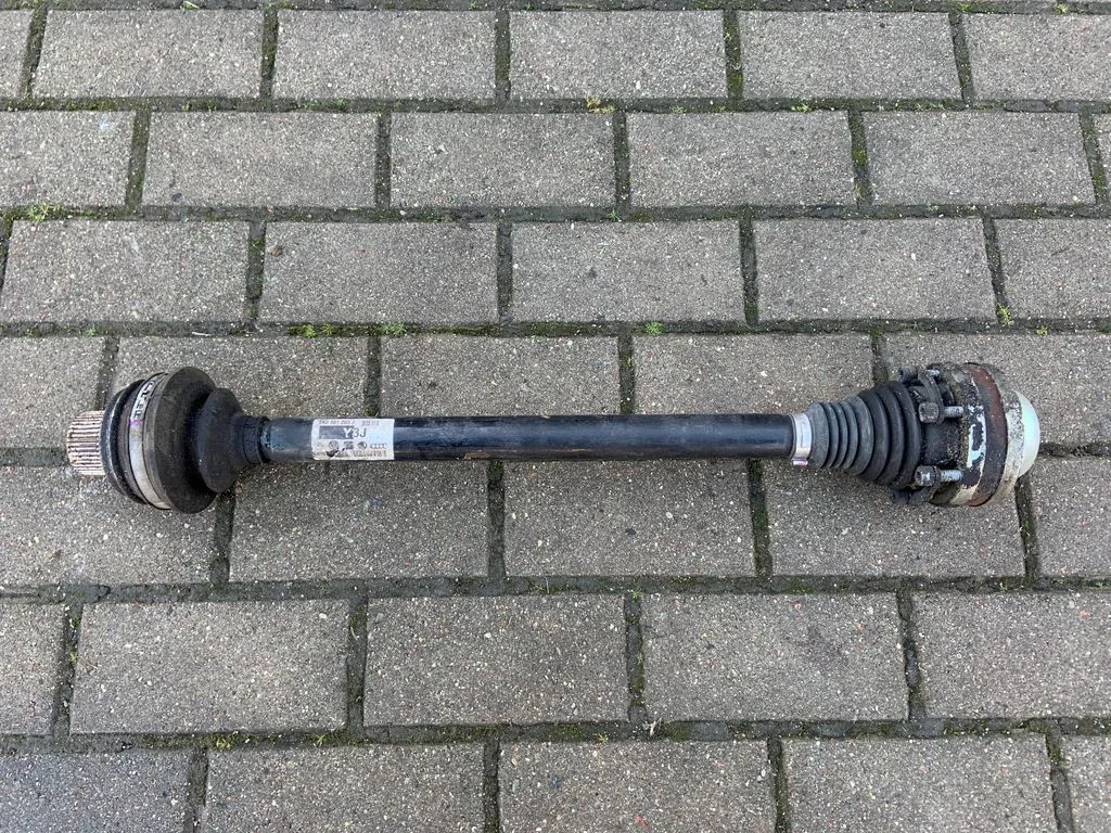 Rear driveshaft 8K0501203J